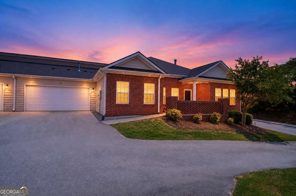 341 Villa Park Circle, Stone Mountain