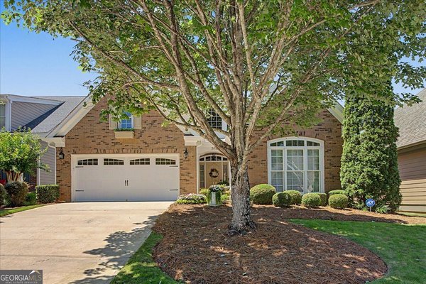 365 Grand Teton Cir, Fayetteville