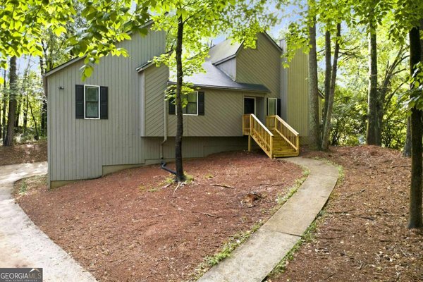 490 Summerfield Drive Alpharetta