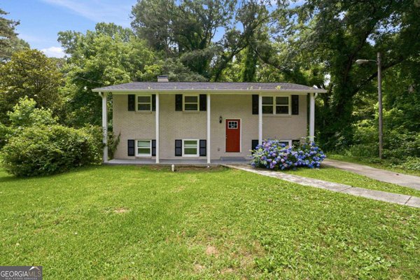 3798 Bakers Ferry Road, Atlanta