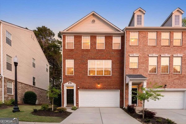 3759 Chattahoochee Summit Drive, Atlanta