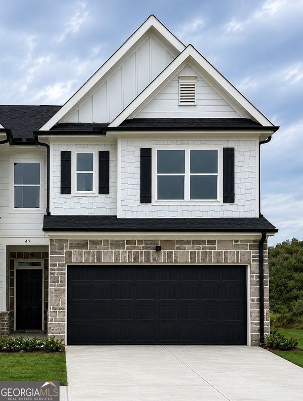 47 Crest Drive, Hartwell