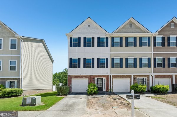 6383 Redan Square, Lithonia