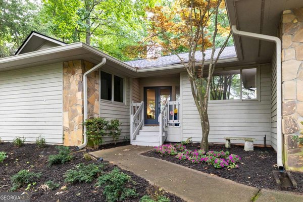 4198 Lake Rill Court Marietta