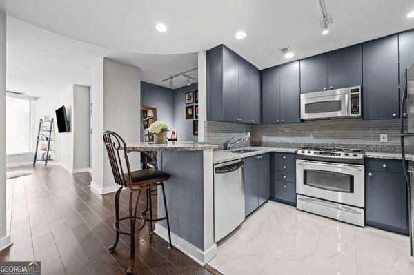 3338 Peachtree Road, Atlanta