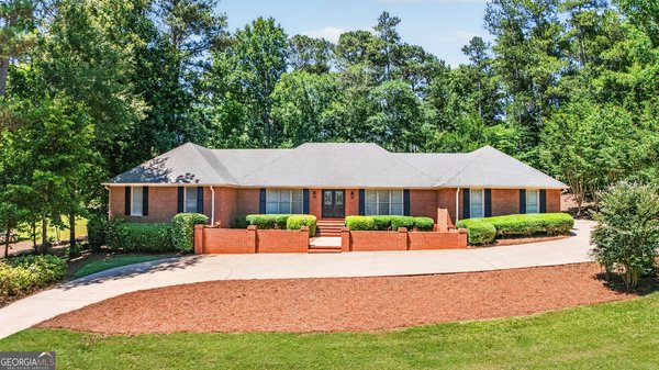 312 Ashford Circle, Lagrange