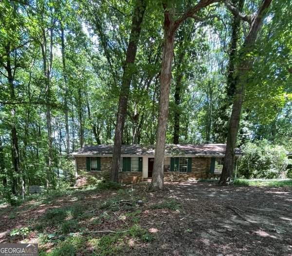 3941 Canterbury Walk Douglasville