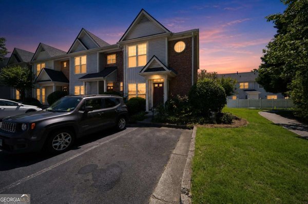801 Old Peachtree Road, Suwanee