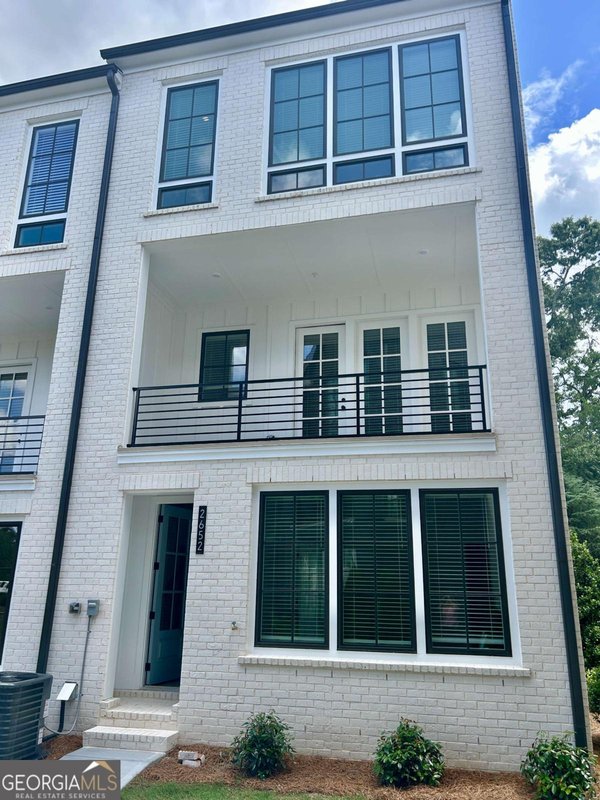 2652 Mackintosh Court, Brookhaven