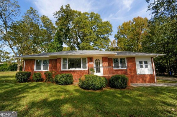370 Georgia Avenue, Fayetteville