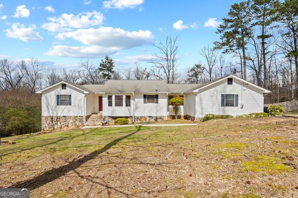 180 Oak Leaf Drive, Stockbridge