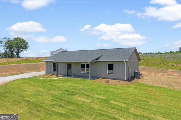 1122 Hwy 326 Carnesville