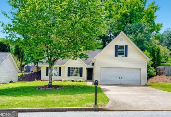 633 Effie Drive, Lawrenceville
