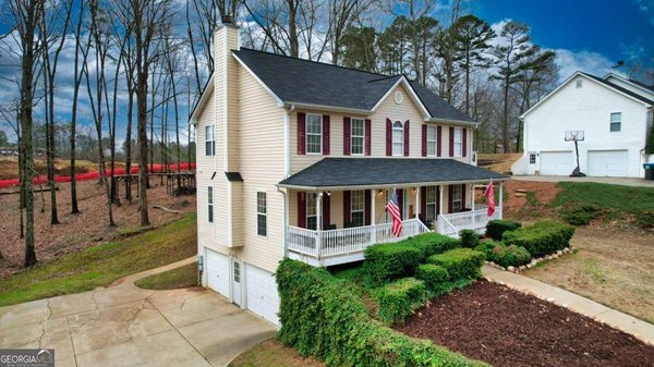 1049 Fieldstone Drive, Canton