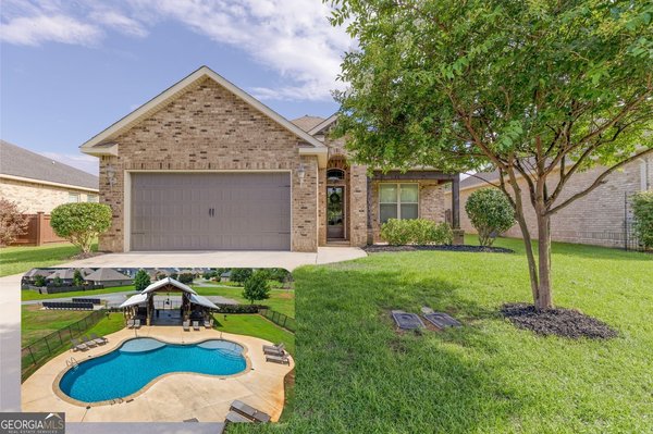 113 Barnyard Way Perry