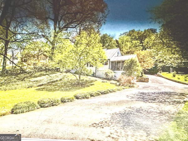 323 Trammell Street Calhoun