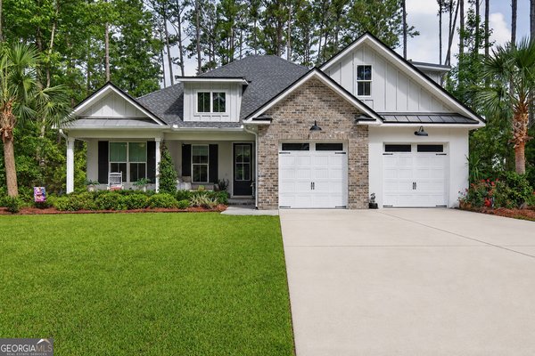 218 Eagle Crest Drive Waverly