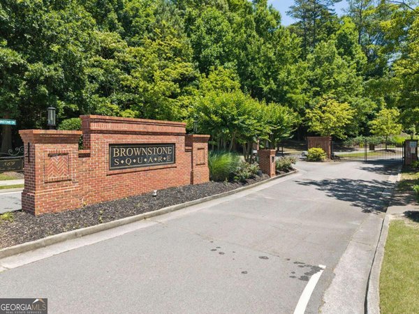 1075 Brownstone Drive Marietta