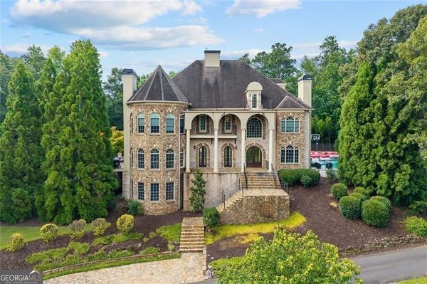 11140 W. Road, Roswell