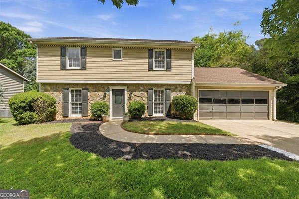 230 Truehedge Trace, Roswell