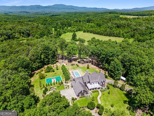 254 Nicholson Road, Blue Ridge
