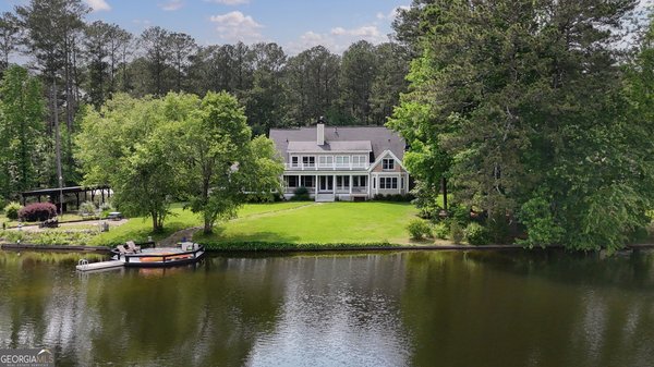625 West Lake Drive, Oxford