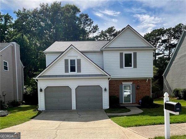 main picture of 5030 Foxberry Lane, Roswell