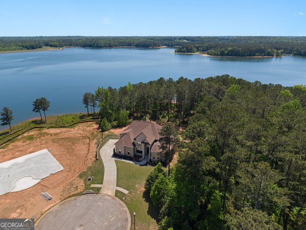 1804 Lake Pointe Circle, Locust Grove