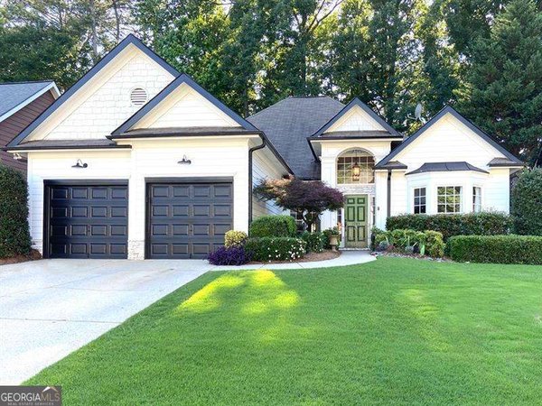 1085 Bethany Creek Drive, Milton