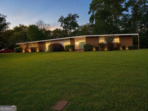 437 Orchard Lane, Sandersville