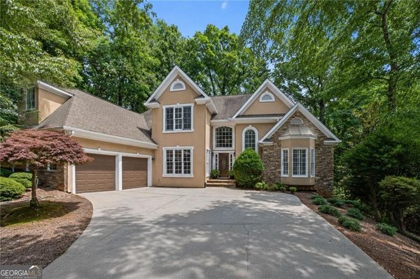 1605 Amberwood Court, woodstock