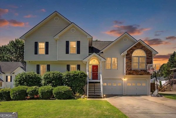 214 Moore Valley Way, Canton