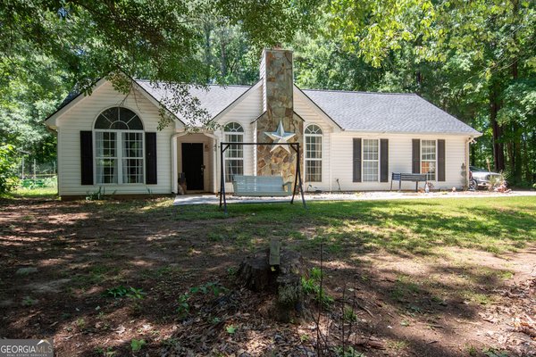40 Four Oaks Drive Newnan