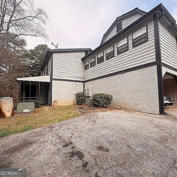 1427 Stone Mill Trace, Stone Mountain