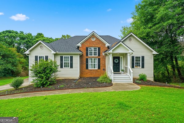 7002 Estates Court, Loganville