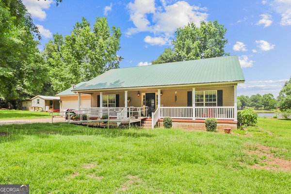 1184 Tucker Trail Louisville