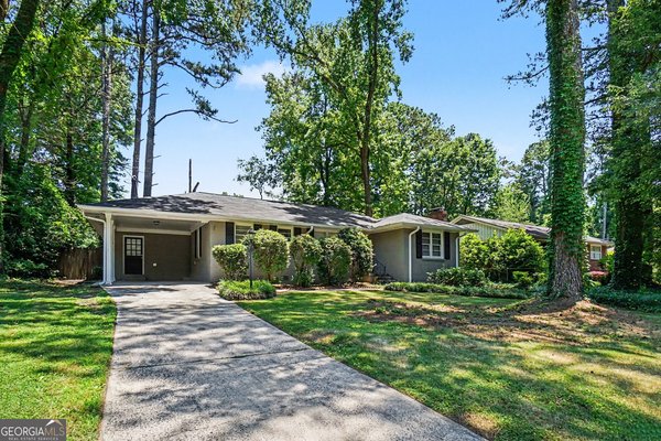 533 Robin Lane Marietta