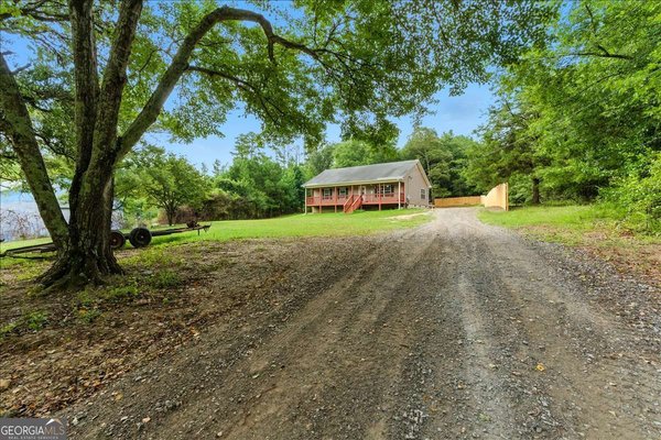 129 Miller Farm Road, Taylorsville