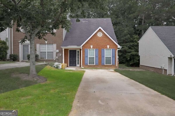 1324 Hollenbeck Lane, Riverdale
