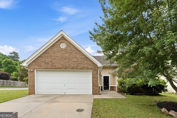 14 Grier Lane, Newnan