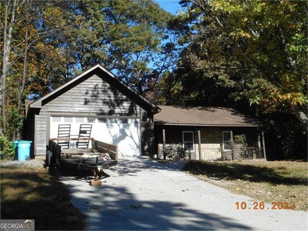 1951 Whitehall Forest Court, Atlanta