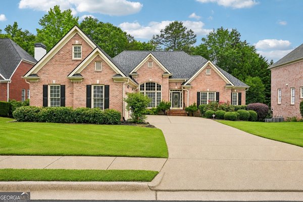 3923 Springtree Lane, Hoschton