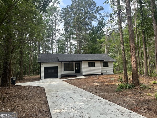 899 Virginia Court Conyers