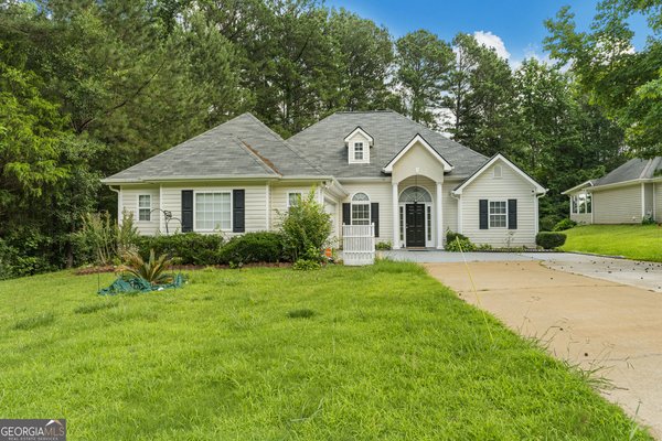 241 Old Pond Road, Lagrange