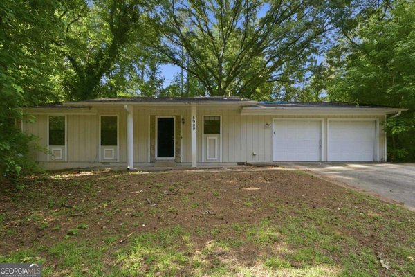 5900 Dart Drive Lithonia