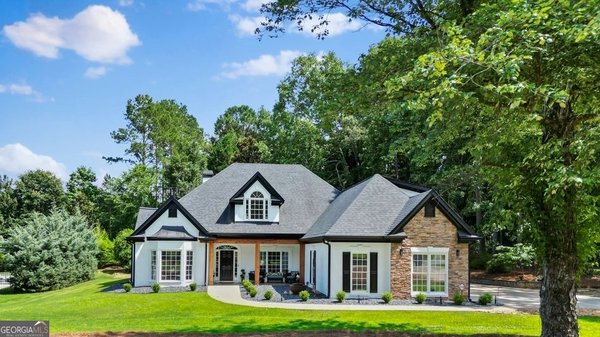334 Loring Lane, Peachtree City