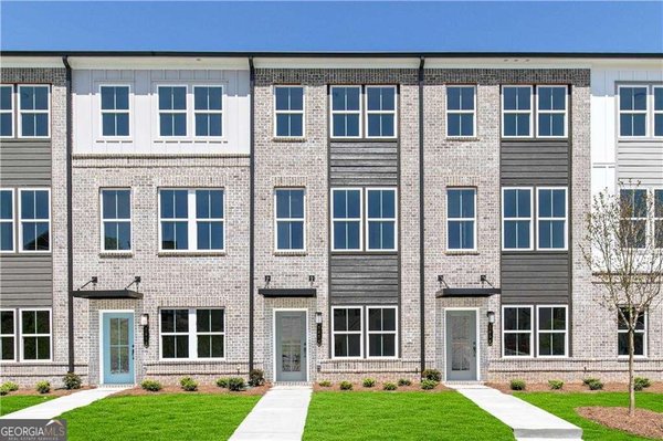 1422 Creekside Circle, Atlanta