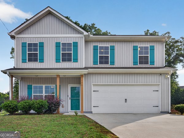 135 Saw Mill Court, Thomaston