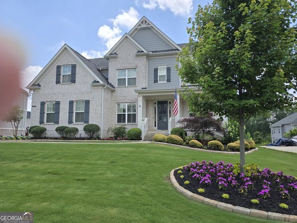 main picture of 3605 Valleyway Road, Cumming