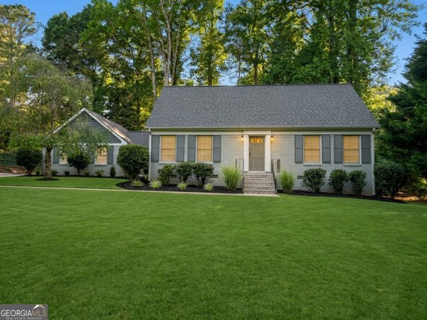 1681 Huntington Drive Marietta